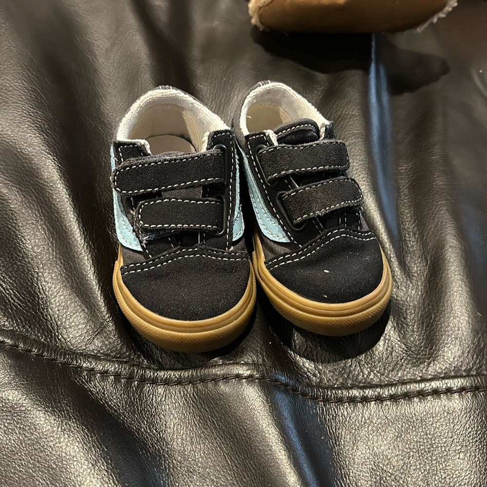 Vans toddler size 4